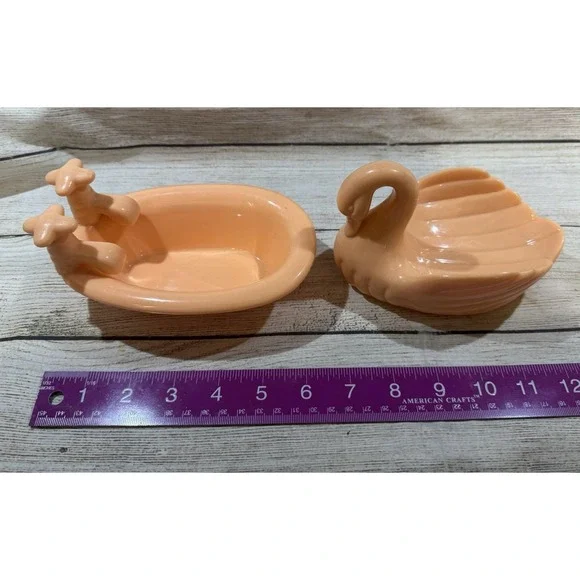 Vintage Retro Lot Of 2 Peach Hard Plastic Swan & Bathtub Soap Dish MCM Tub6 - Picture 2 of 6